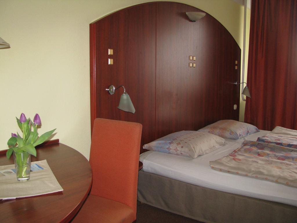 Silver Beach Resort Zamárdi Εξωτερικό φωτογραφία