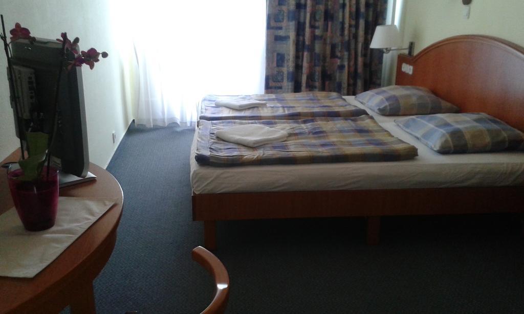 Silver Beach Resort Zamárdi Εξωτερικό φωτογραφία